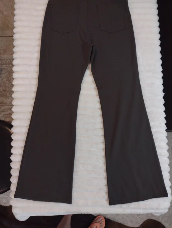 New Halara Athleisure Pants Women Med High Waist Back Pockets Bootcut Olive NWT - Picture 11 of 12